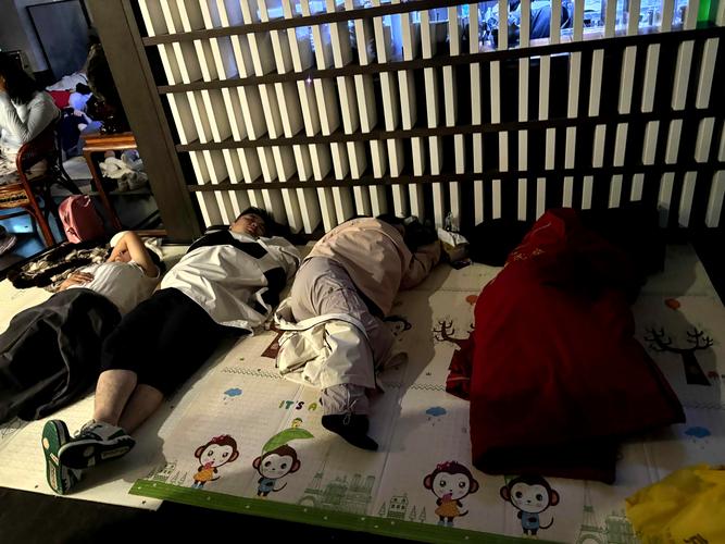 欧美熟妇xxxx老妇的相关介绍